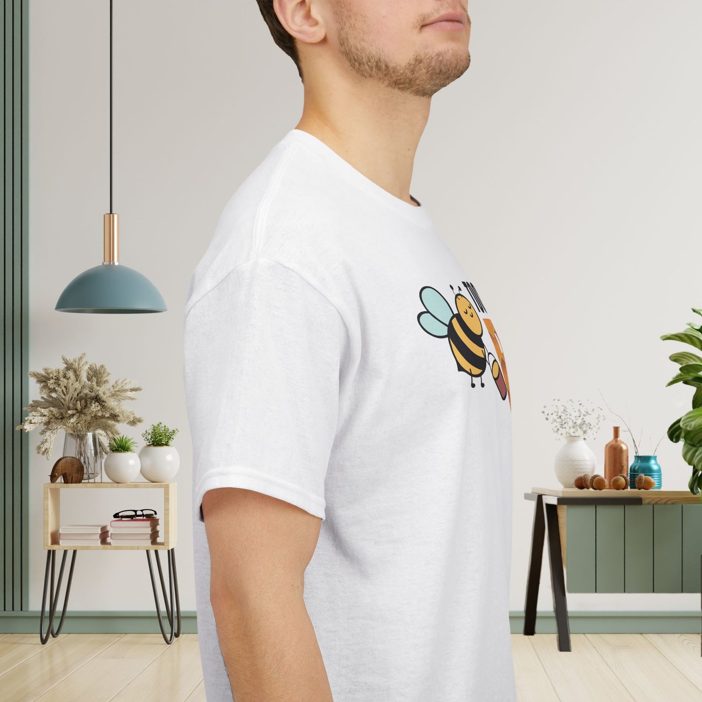 Too Cute to Bee Scarey Sweet As Honey Funny Halloween Bee Lover Design Unisex T Shirt